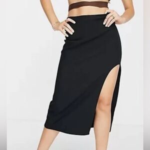 Abercrombie & Fitch women’s black midi formal skirt with slit